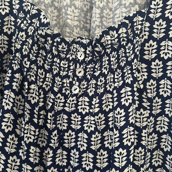 Draper James Navy & White Square Neck Flutter Sleeve Top - Picture 7 of 7